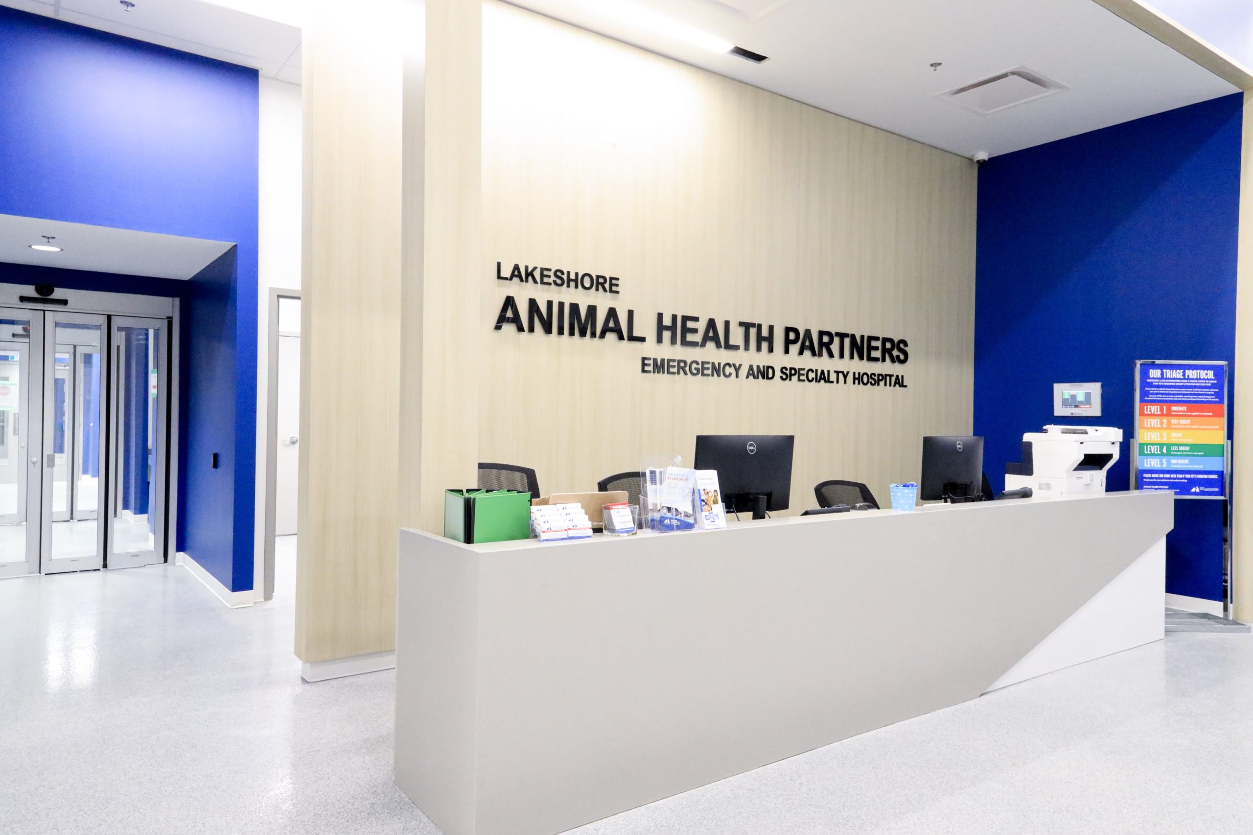 Animal hospital front desk